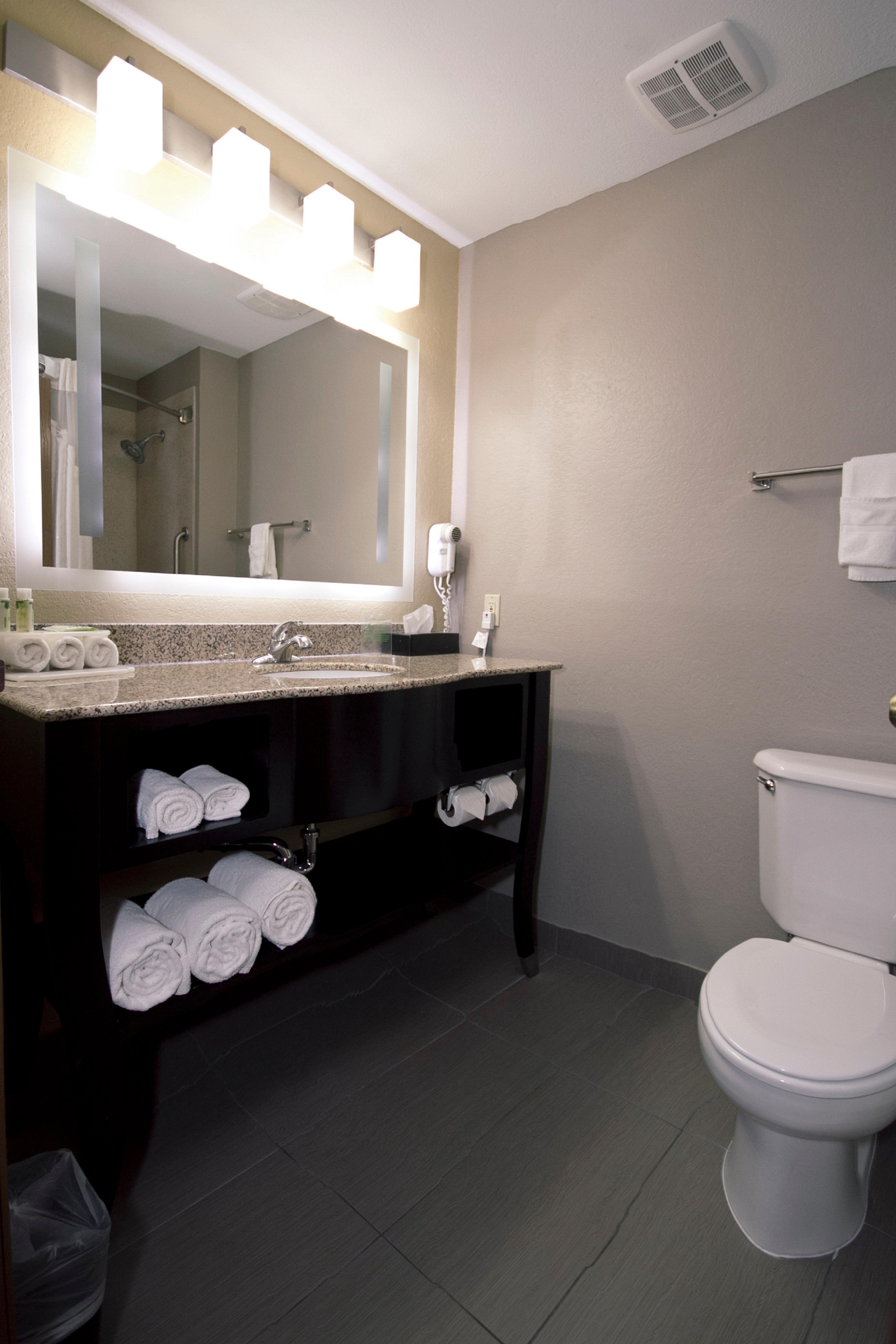 Express By Ihg Hotel Adrian